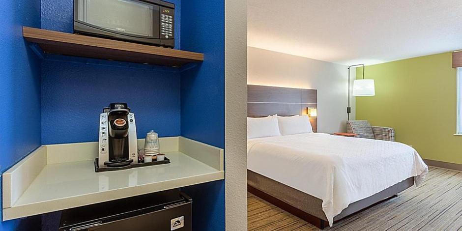 Holiday Inn Express & Suites - Kokomo South By Ihg Buitenkant foto