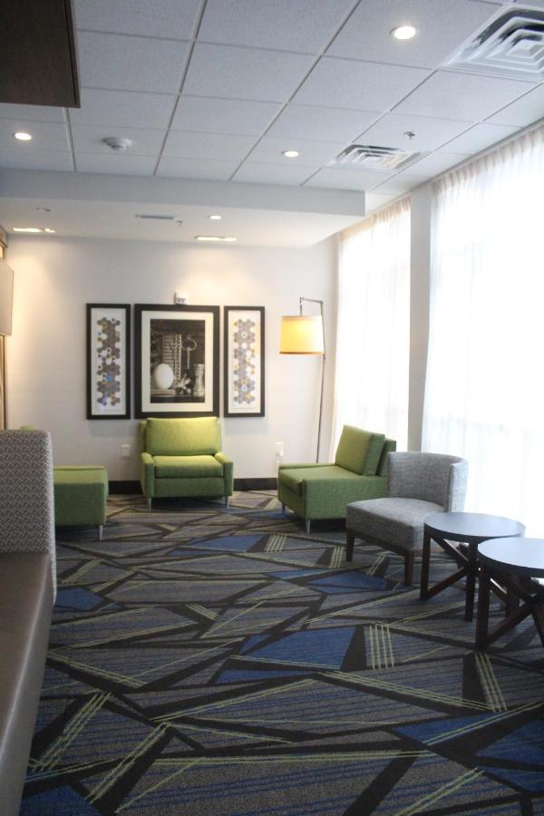 Holiday Inn Express & Suites - Kokomo South By Ihg Buitenkant foto